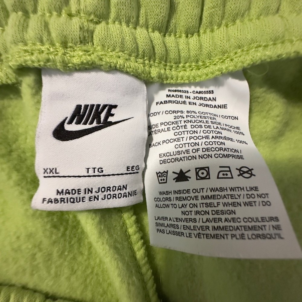 Nike Sportswear Club Men's Fleece Shorts Lime Green
